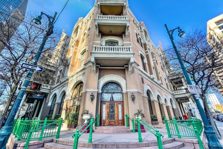 Outside view of the front of the Driskill Hotel